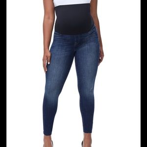 Good American maternity jeans